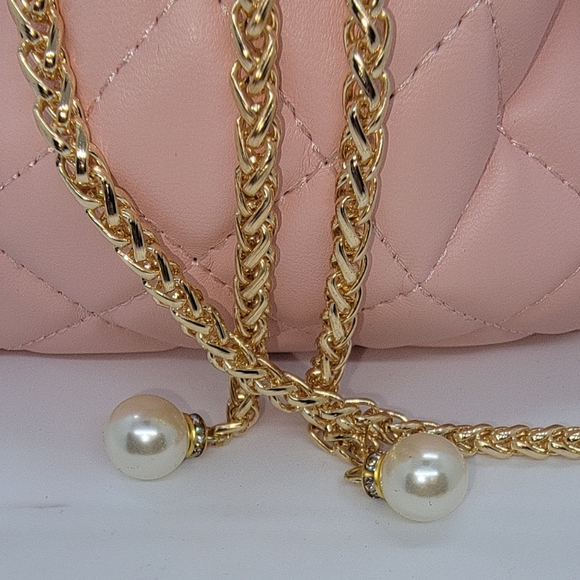 Vegan leather, puffy bucket bag with gold strap - Picture 2 of 3